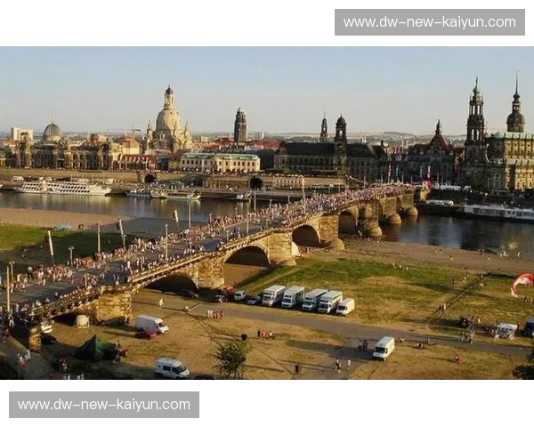 德国双城记：纽伦堡的古韵与杜塞尔多夫的现代风华